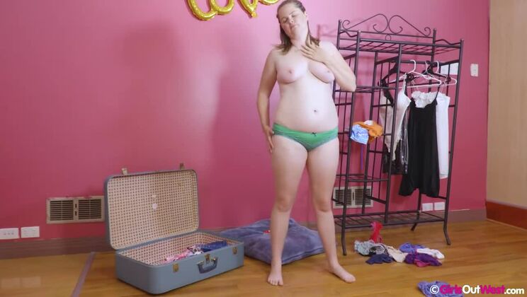 Sarah - Big Tits & Hairy Pussy Solo Action