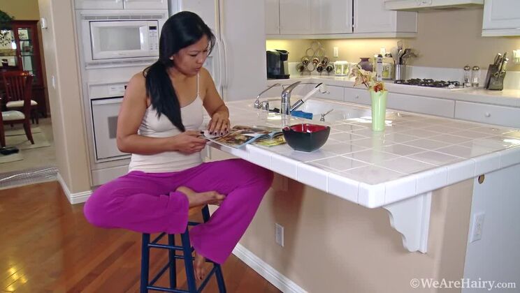 Max Mikita’s Hairy Breakfast Fail — Asian Solo Girl