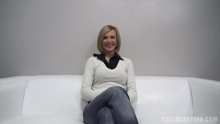 Blonde Bombshell Zaneta from Czech