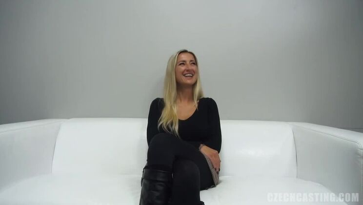 Seductive European Daria