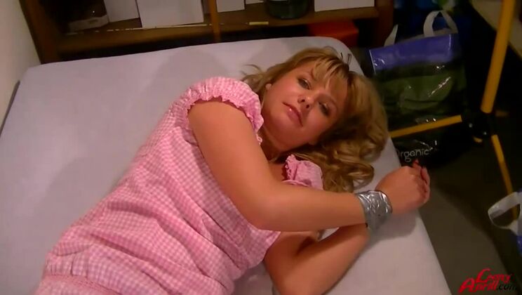 [Tainster] - Amateur Fetish with Pissing and Cumshot - Leony aprill - Bella Anne