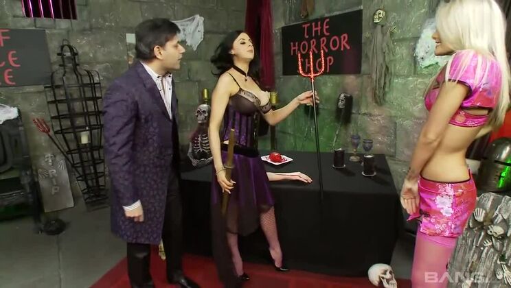 [BANG.com] - Jasmine's Horror Shop Threesome: Cumshot and Facial