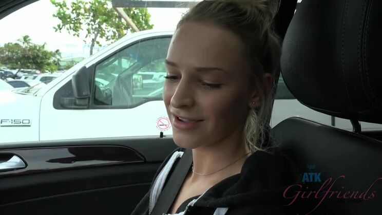 [ATKGirlfriends] - Emma Hix's Beach Day Turns Naughty - Emma Hix