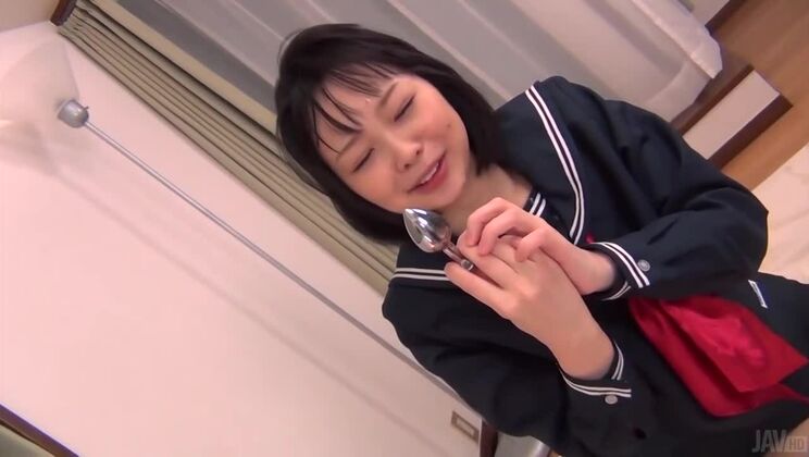 Yuri Sakurai gets slammed in steamy Asian lesbian scene