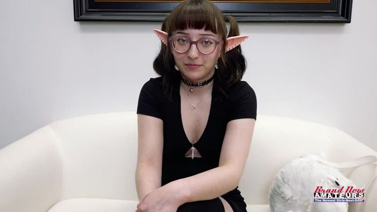 Brunette Riri's POV Audition - Amateur Toy Fuck