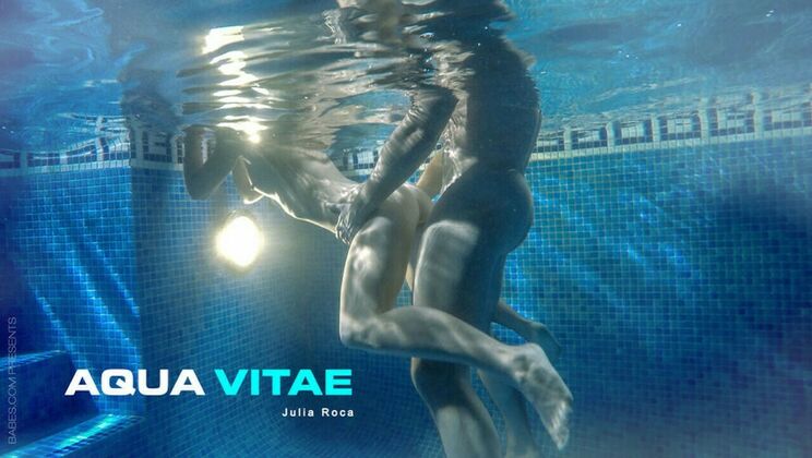Girlfriend Julia Roca: Aqua Passion