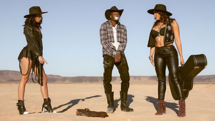 [Brazzers] - Luna Star's Big Cock Ride with Isiah Maxwell