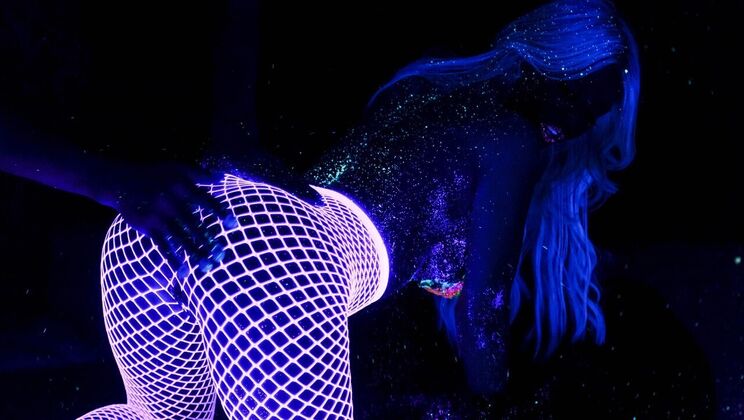 Blonde Bombshell Kayla Kayden Gets Anal Facial