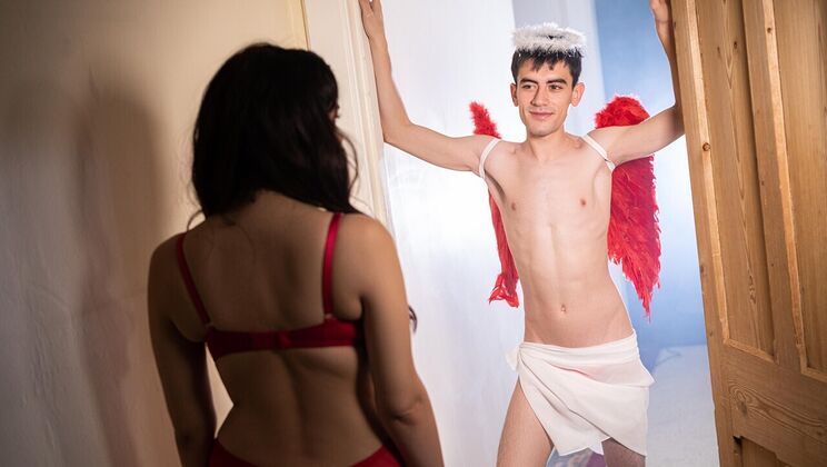 Valentina's Bubble Butt Doggystyle