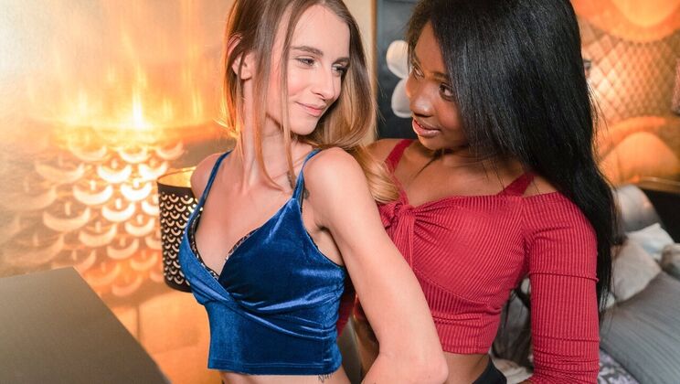 [Lesbea] - Shaved and Ready: Lesbian Interracial Fun - Adelle Unicorn - Boni