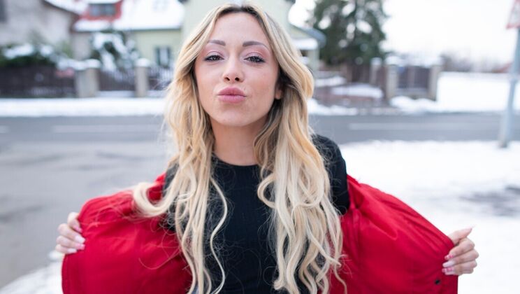 [PublicAgent] - Hot Outdoor Fucking with Johnson - Stanley Johnson - Jennifer Amilton