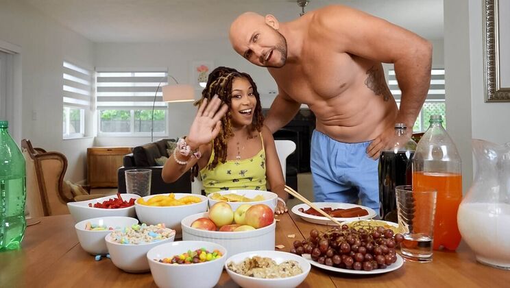 Muk-Bang with Jeni Angel