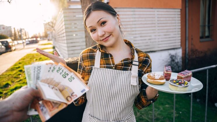 [PublicAgent] - Interracial Creampie with Amateur