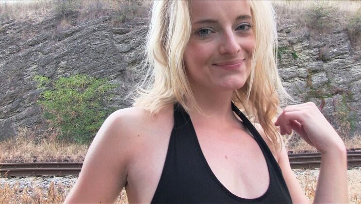 Cheerleader's Creampie in Car After Blowjob
