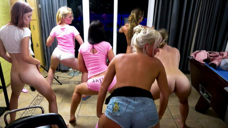 [SummerSinners] - Cumshot Party with Shaved Pussy and Big Tits