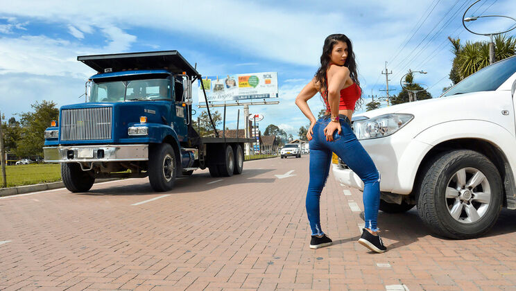 [Oyeloca] - Another Day in Latina Heaven - Mario Leon - Mariana Lopez