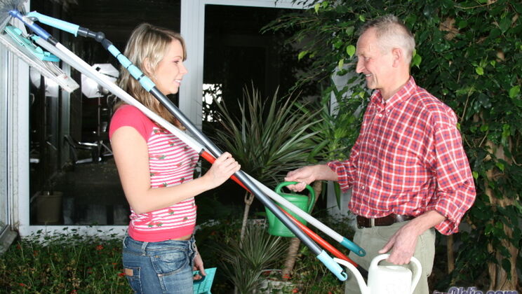 [Oldje] - Big Boobed Old Lady Gets Fucked - Doug - Alica