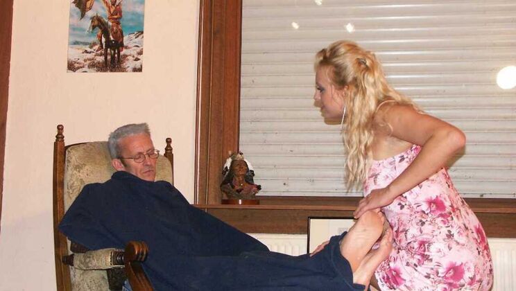 Blonde Bombshell Vicentia Gets Naughty Massage