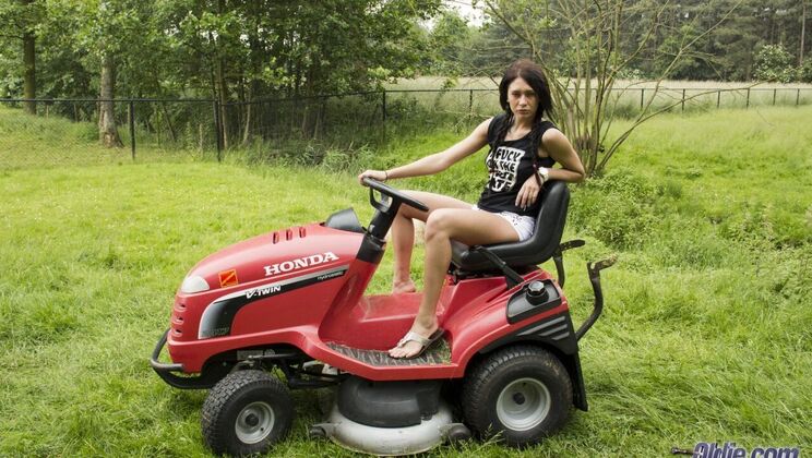 [Oldje] - Cumshot in the Countryside