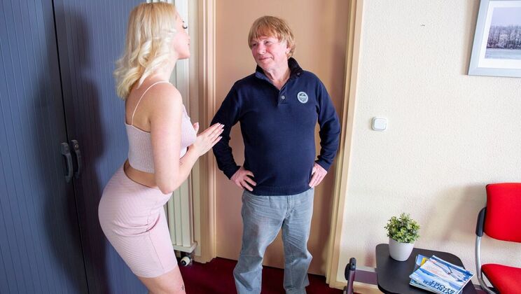 [Oldje] - Tattooed Babe Gets Fucked in 69 Position - Felix - Marilyn Sugar