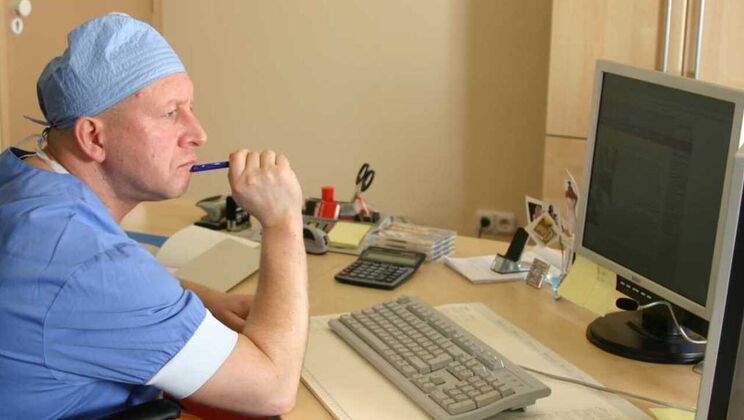 [Oldje] - Blonde Teen Takes Cock in Deepthroat