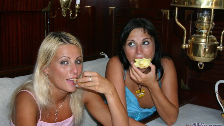 [Oldje] - Service Interrupted by Balls Licking