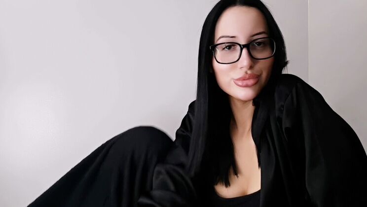 Tattooed Shemale Ivona Bhabie with Sex Toys