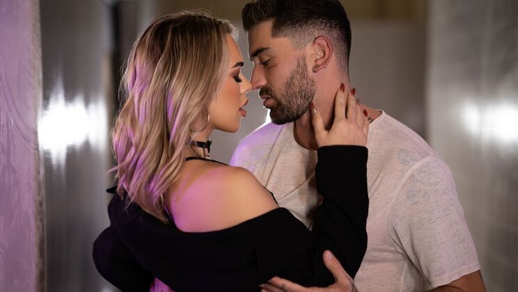 [TransAngels] - Gone in a Moment - Emma Rose - Chris Damned