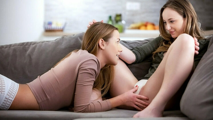 [SexArt] - Lesbian Striptease and Sex in the Czech Republic - Alexis Crystal - Lady Bug