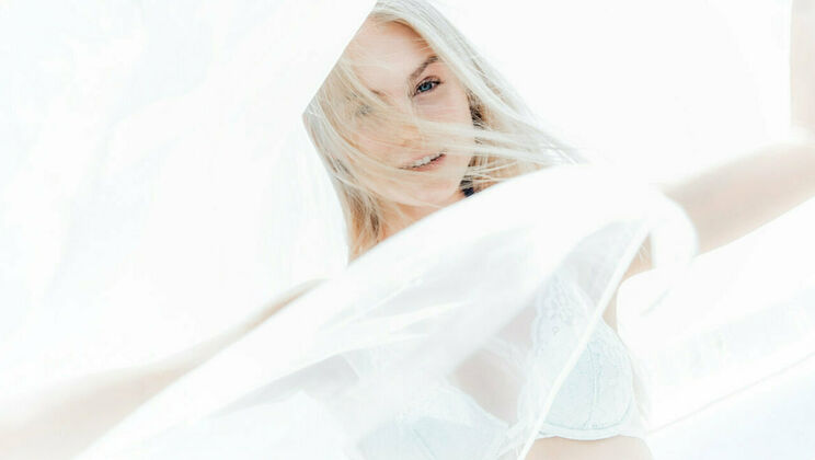 [SexArt] - Babes in Braces on Mykonos Vacation - Nick Ross - Nancy A - Alexis Crystal - Melody Petite - Eric El Gran