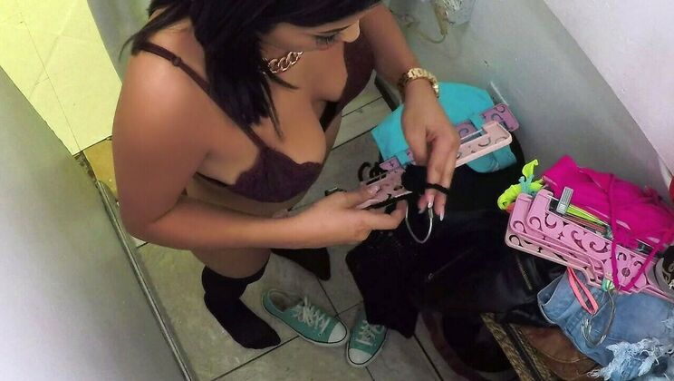 Shoplifter Bargains With Sexy Deal