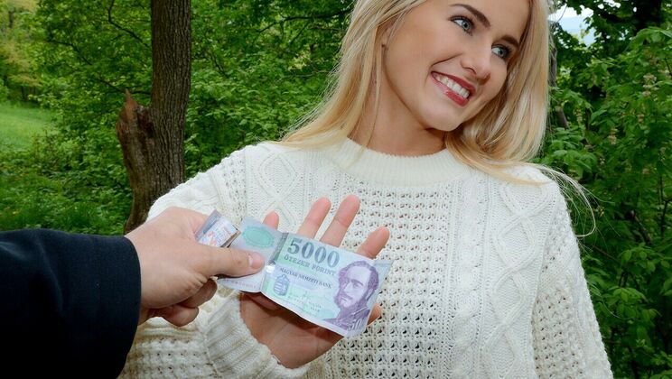 [PublicPickups] - Outdoor Sex with Blonde Babe - Aisha