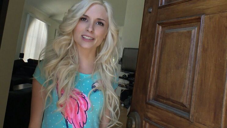 Gagging on Dick - Piper Perri