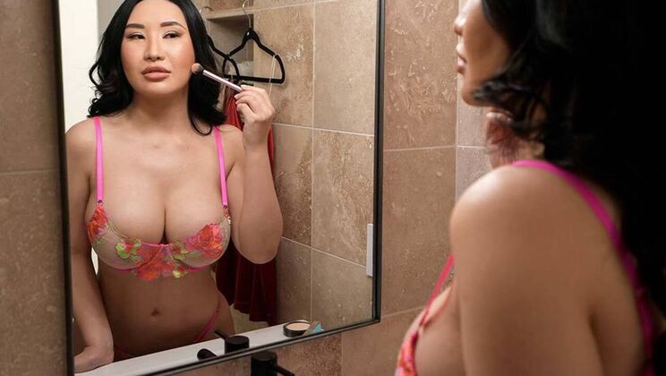 [MomIsHorny] - Johnny Love Bangs Suki Sin's Big Ass - Johnny Love - Suki Sin