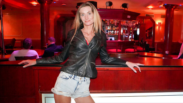 [MYLFXSeries] - First Club Experience with Mia - Mia - Eveline Magic - Mia L - Hans - Azoe - Darren