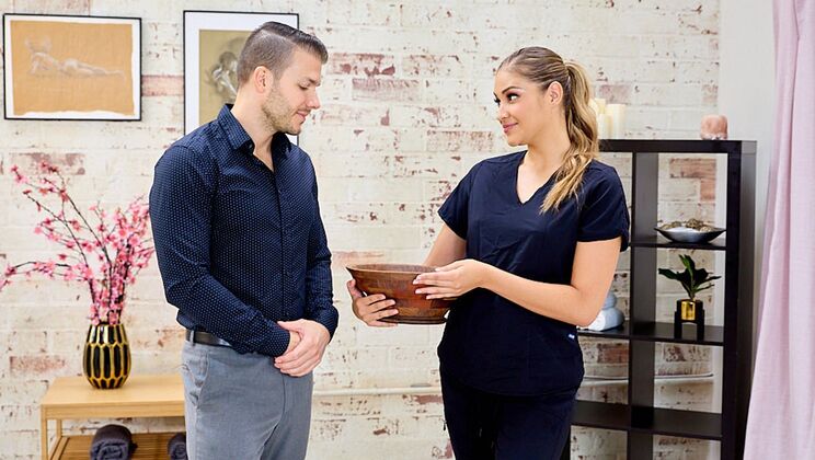 Blonde Bombshell Boosts Confidence