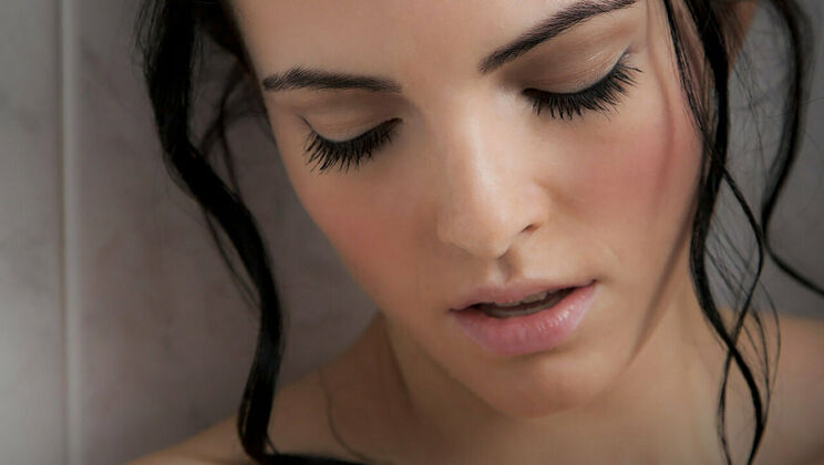 [SexArt] - Curly Brunette Sapphira A Masturbates Alone - Sapphira A