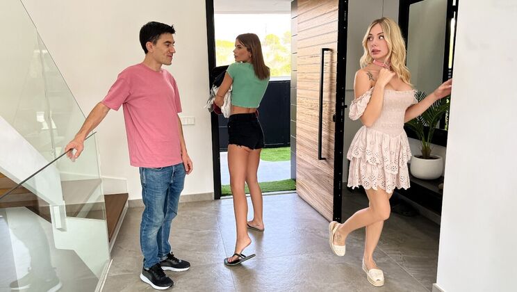 [SneakySex] - Jordi El Niño Polla's POV Fuck with Angie Lynx - Jordi El Niño Polla - Angie Lynx