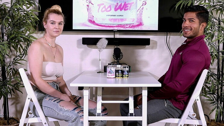 [HotGuysFuck] - Carter Andrews Stares At Layla Quinn's Fantastic Large Tits - Layla Quinn - Carter Andrews