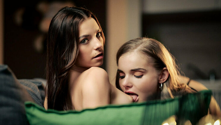 [SexArt] - Lesbian Striptease: Blonde, Brunette, and Shaved - Massy Sweet - Fibi Euro