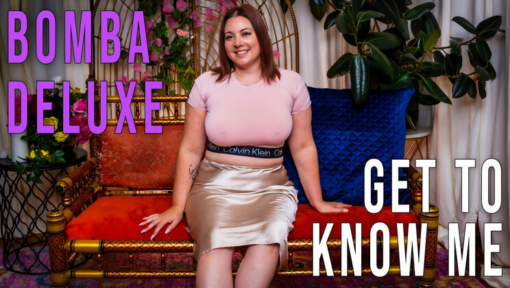 Bomba Deluxe: Brunette Solo Fun