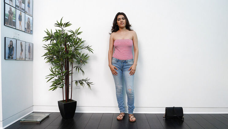 [CastingCouchHD] - Sexy Daisy in a Naughty Audition - Daisy