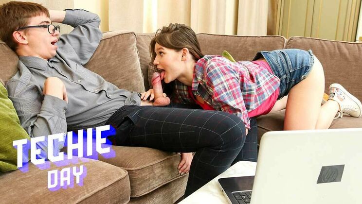 [ClubSweethearts] - Big Tits Babe Fomgosha Haynes Sucks & Rides - Hardcore Scene - Fomgosha Haynes - Janyk Brones