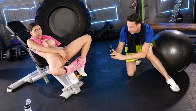 [FitnessRooms] - Colombian Hottie Emily Pink Gets Nasty in the Gym - Emily Pink - Alexander Tda