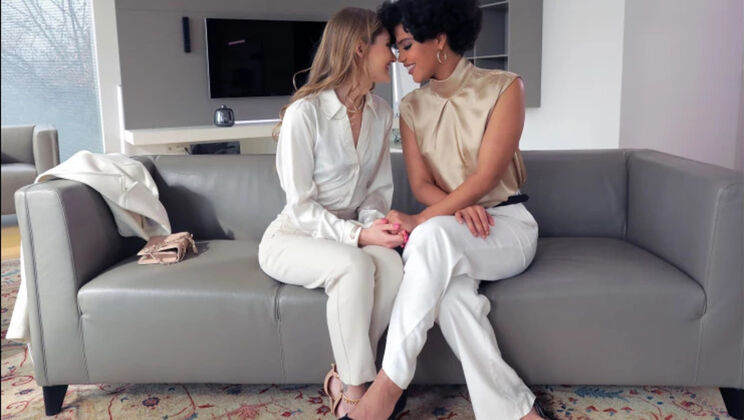 [DorcelClub] - Hot & Hairy - Tiffany Tatum & Selva Lapiedra in POV Threesome - Tiffany Tatum - Selva Lapiedra