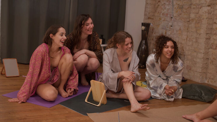 [Ersties] - Sexy Blonde Lesbians with Big Boobs and Tattoos - Lilith (Ersties) - July (Ersties) - Medea (Ersties) - Innana (Ersties) - Stella P (Ersties)