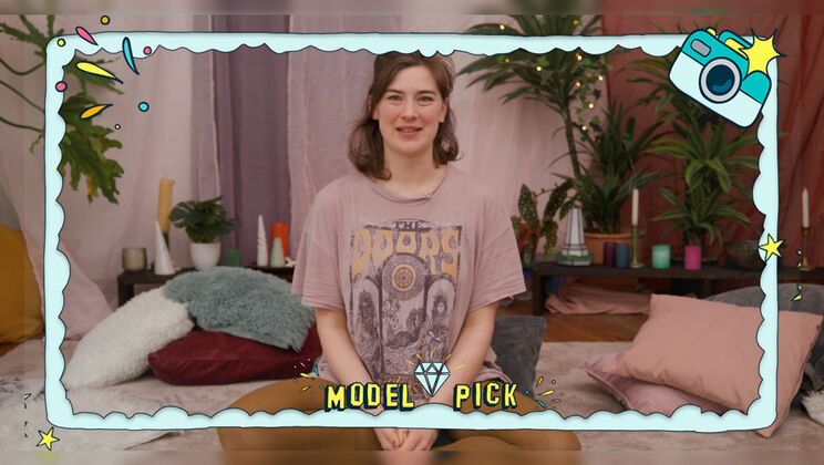 Nikita and Leyla L - German Girls in Steamy Action