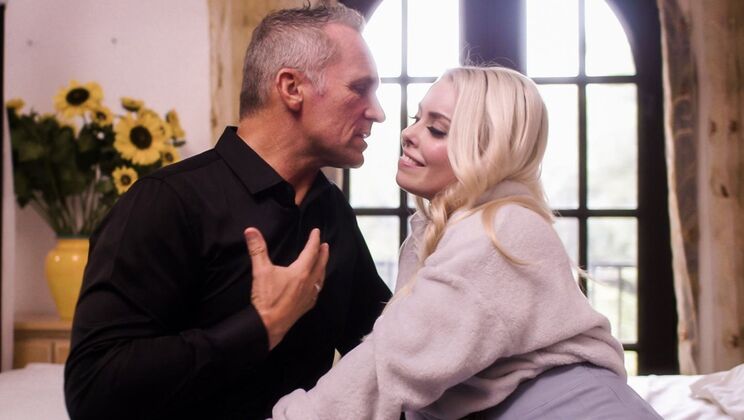 [AdultTime] - Haley Spades Gets Fingered Before Hardcore Pounding - Marcus London - Haley Spades