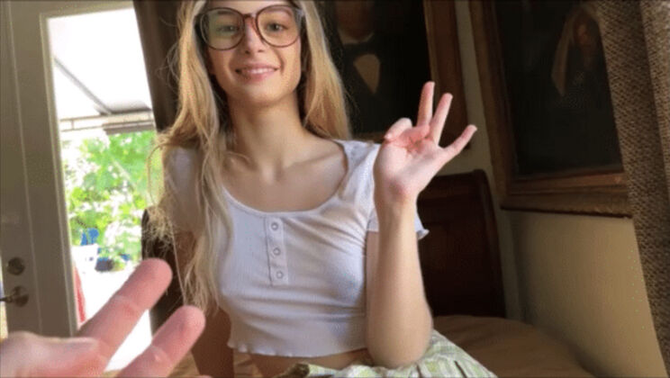 [FamilyTherapy] - Tiny Stepsister Blowjob Surprise - Molly Little