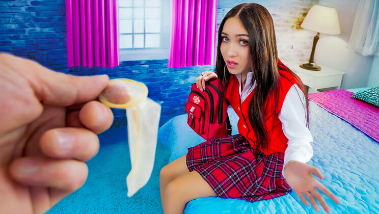 [DadCrush] - Virgin Mia Learns Hardcore Sex From Stepdad Jay - Jay Rock - Mia River